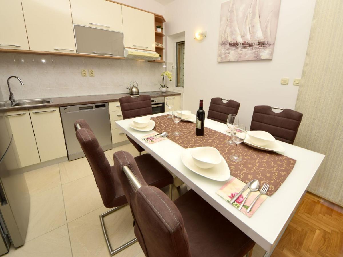 Apartment Mornar-2 By Interhome Trogir