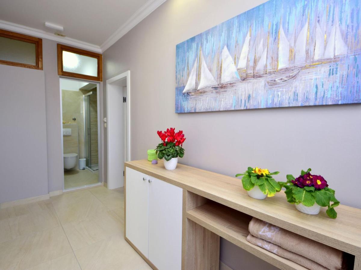 Apartment Mornar-2 By Interhome *